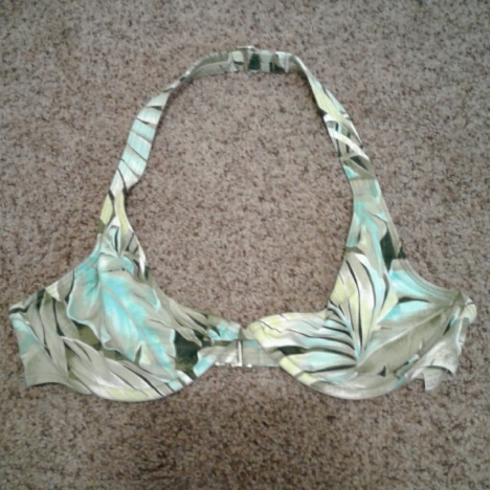 Halter bikini top